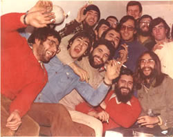 Y �ste grupo de gamberros, de qu� se rien.